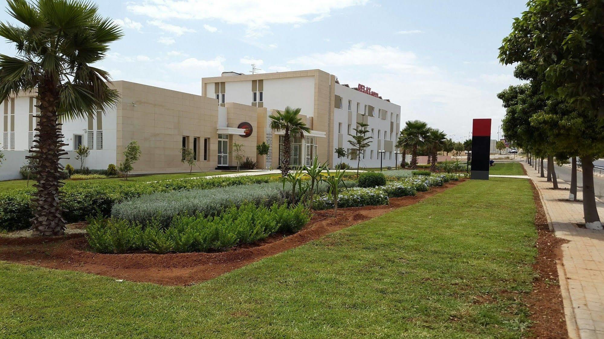 Relax Hotel Ucda Dış mekan fotoğraf